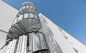 美卓斯托公寓